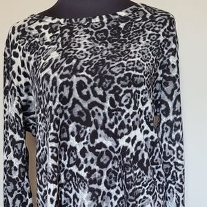 ROUND-NECK LONG SLEEVE LEOPARD PRINT COTTON BLEND TOP